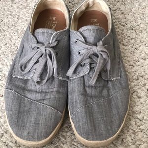 Size 10 Toms Sneakers